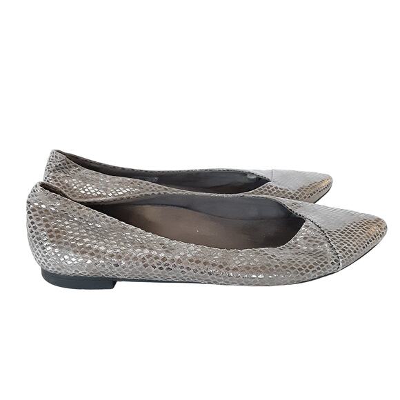 Vionic Caballo Snakeskin Pointed Toe Flats Gold Metallic Natural Womens 7.5 - Picture 3 of 12